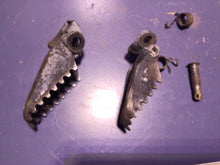Load image into Gallery viewer, Suzuki RM100 Kawasaki KX85 KX100 Left Right Footpegs Set 2001 thru 2021
