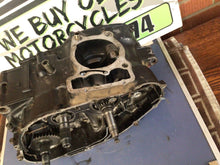 Load image into Gallery viewer, HONDA XL250R XL 250R 1982 82 MOTOR CRANKCASES LEFT RIGHT CRANK CASES bottom end
