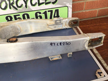 Load image into Gallery viewer, 1997 97 CR250R CR250 OEM Swingarm Rear Suspension Wheel Brace Arm FOR REPAIR
