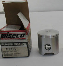 Load image into Gallery viewer, 1976-1982 YAMAHA YZ125 WISECO PISTON 56.00 MM
