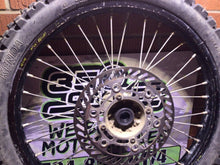 Load image into Gallery viewer, 05 KAWASAKI KX125 KX250 KX250F OEM 21&quot; FRONT WHEEL RIM HUB TIRE 41034-0018
