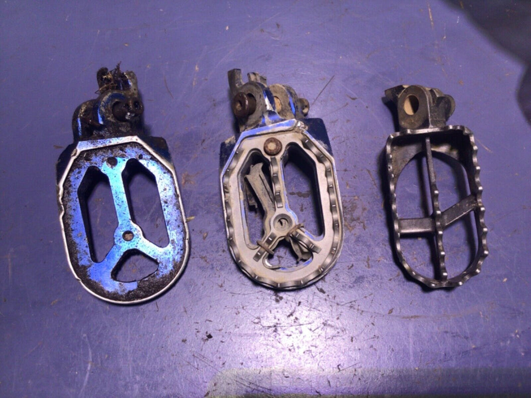 ✅ 2005 kx250 Pegs Foot Mounts KAWASAKI KX250 125  05-07