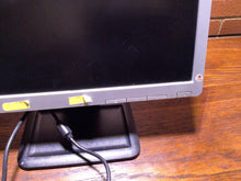 Load image into Gallery viewer, HP Compaq LE1911 19&quot; LCD Monitor EM887-61001 Standard 1280x1024
