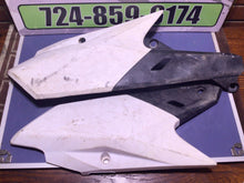 Load image into Gallery viewer, 2014 - 2018 Yamaha YZ450F YZ250F  Blue Plastics Fender Rear Side Number Plates
