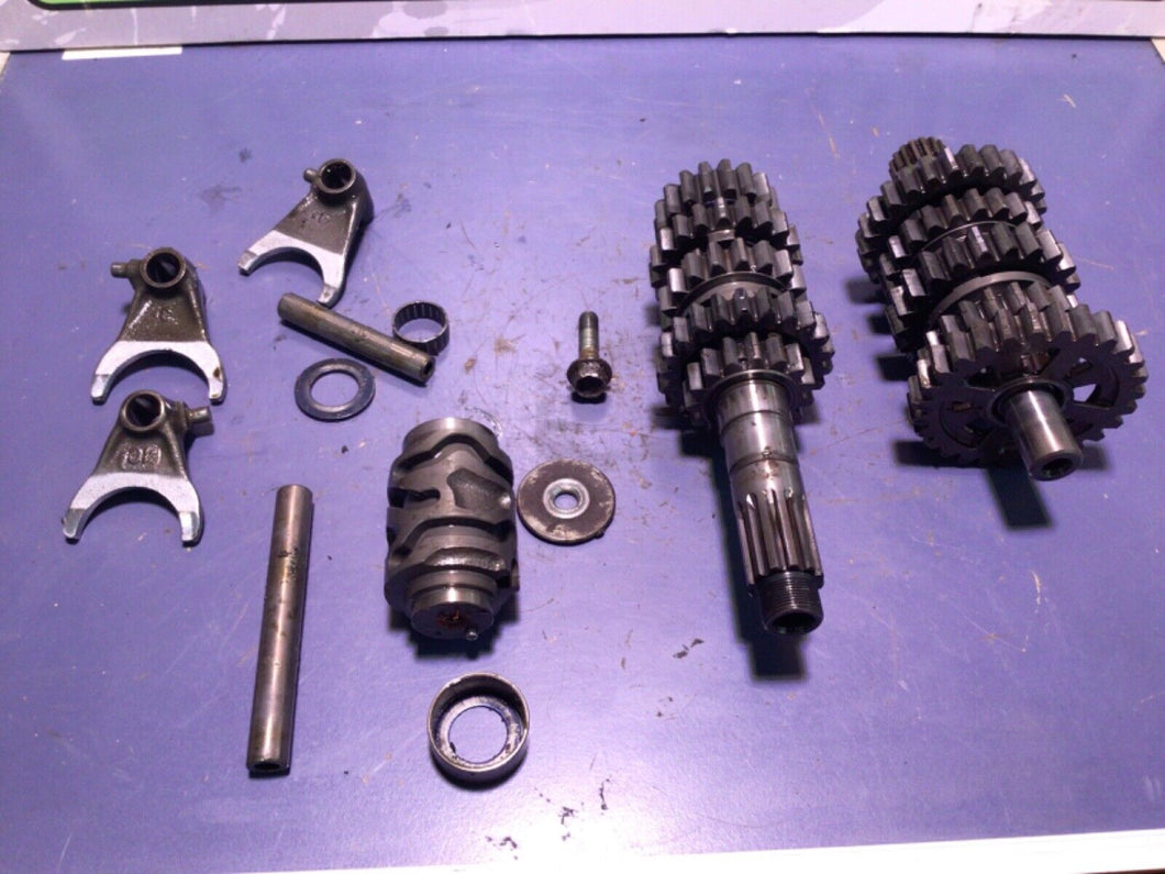 2005 HONDA CRF450R OEM ENGINE TRANSMISSION TRANNY ASSEMBLY GEARS 23210-MEN-A00
