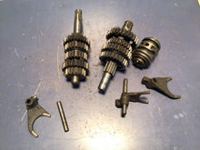 Load image into Gallery viewer, KAWASAKI KX125 KX 125 1987 87 TRANSMISSION GEARS FORKS CRANKSHAFT GEARS
