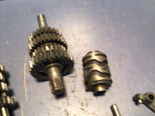 Load image into Gallery viewer, KAWASAKI KX125 KX 125 1987 87 TRANSMISSION GEARS FORKS CRANKSHAFT GEARS
