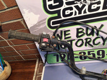 Load image into Gallery viewer, 2003 Yamaha Kodiak 450 HandlebarsControls 4WD Switch Starter button front master
