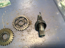 Load image into Gallery viewer, 1994 - 2007 Honda CR250R CR250 CR 250 OEM Kick Start Mechanism Kicker Shaft Gear

