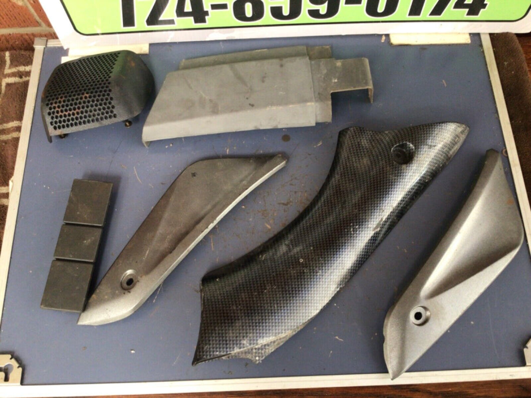 97 98 99 00 01 TRIUMPH DAYTONA 955I Plastic trim RAM AIR DUCT INTAKE COVERS