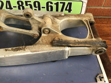 Load image into Gallery viewer, 2005 Suzuki Rmz450 Swingarm Swing Arm Suspension wishbone linkage
