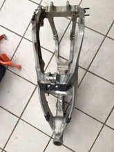 Load image into Gallery viewer, Suzuki RM-Z450 - Stock Main Frame Chassis - 2005 RMZ 450 OEM BOS ONLY RMZ450
