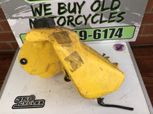 Load image into Gallery viewer, 1999 86-01 RM80 OEM FUEL GAS TANK RESERVOIR CONTAINER PETCOCK 44110-02B00-25Y
