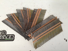 Load image into Gallery viewer, 3 In. X 0.120-Gauge 30 -Degree Common Framing Nail Interior SOLD BY THE POUND
