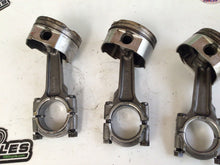 Load image into Gallery viewer, 1999 99-04 Triumph Daytona 955 955i OEM Connecting Rods Pistons Lot
