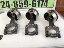 Load image into Gallery viewer, 1999 99-04 Triumph Daytona 955 955i OEM Connecting Rods Pistons Lot

