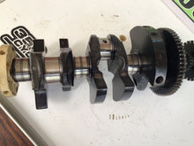 Load image into Gallery viewer, 1999 TRIUMPH DAYTONA 955I CRANKSHAFT Crank
