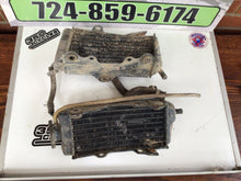 Load image into Gallery viewer, 1988 Honda CR125 Radiators And Hoses Left Right Honda CR125R Radiators

