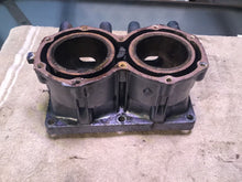 Load image into Gallery viewer, 1993 Yamaha WaveRunner 3 650 Cylinders
