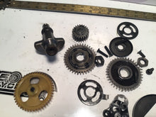 Load image into Gallery viewer, 1999 - 2004 Yamaha TTR225 TTR 225 OEM OIL PUMP ASSEMBLY Crank gears counter bal
