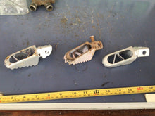 Load image into Gallery viewer, 1991 - 1997 Kawasaki KX80 KX 80 OEM FOOT PEGS Set Foot rest
