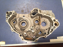 Load image into Gallery viewer, 02 Yamaha YZ 426F YZ 426 Right Engine Crankcase Case 5SF-15150-00-00 2002
