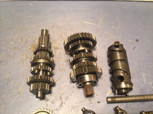 Load image into Gallery viewer, 1993 Honda XR80R OEM ENGINE TRANSMISSION TRANNY ASSEMBLY GEARS
