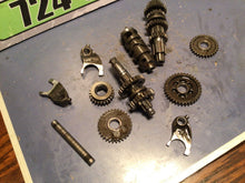 Load image into Gallery viewer, 1986 Honda XR80R OEM ENGINE TRANSMISSION TRANNY ASSEMBLY GEARS xr80
