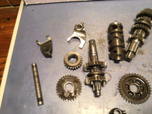 Load image into Gallery viewer, 1986 Honda XR80R OEM ENGINE TRANSMISSION TRANNY ASSEMBLY GEARS xr80
