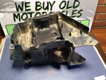 Load image into Gallery viewer, 1996 96 YAMAHA XT 225 XT225 BATTERY BOX SIDE COVER AIR BOX BOOT

