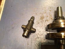 Load image into Gallery viewer, 1996 Yamaha XT  225 XT225  Engine Motor Crank Shaft Crankshaft Rod counter bal

