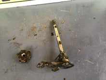 Load image into Gallery viewer, 1996 92-07 Yamaha Serow XT225 XT-225 / OEM Nice GEAR SHIFT SHAFT ASSEMBLY
