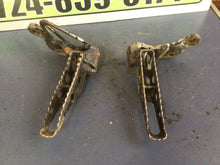 Load image into Gallery viewer, 1991 91 HONDA TRX250X TRX 250X 250 FOURTRAX FOOT PEGS
