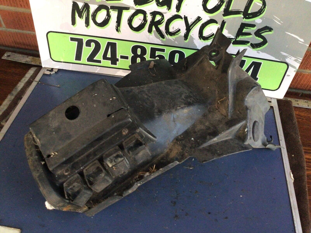 1981 Yamaha Virago 750 XV750 Rear Inner Fender 4X7-21620-00-00