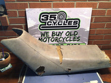 Load image into Gallery viewer, 87-04 YAMAHA WARRIOR 350 SEAT WITH TORN COVER COMPLETE SEAT YFM350 CORE
