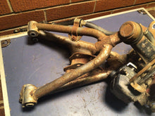 Load image into Gallery viewer, 1991 HONDA TRX250X FRONT LEFT LOWER UPPER CONTROL A ARMS KNUCKLE HUB Caliper
