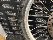 Load image into Gallery viewer, 1991 90-99 Suzuki DR350SE DR 350 Front Wheel Rim Spoked 21x1.6 OEM
