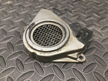 Load image into Gallery viewer, 1992 1990-1999 SUZUKI DR 350 DR 250 Left Crankcase Cover Engine Sprocket Cover
