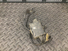 Load image into Gallery viewer, 1992 1990-1996 Suzuki DR 250 DR 350 CDI Ignition Unit Ignition CDI Unit OEM
