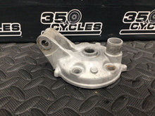 Load image into Gallery viewer, 96 97 KAWASAKI KX 125 KX125 OEM CYLINDER HEAD ENGINE MOTOR JUG CAP 11001-1435
