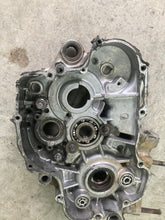 Load image into Gallery viewer, 1997 KAWASAKI KX125 RIGHT CRANKCASE HALF 14001-1248
