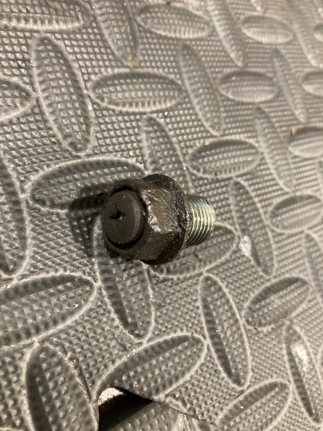 1994 Yamaha Seca II XJ 600 drain plug oil