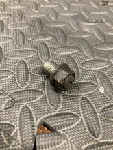 Load image into Gallery viewer, 1994 Yamaha Seca II XJ 600 drain plug oil
