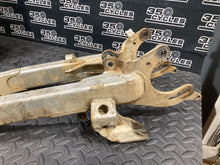 Load image into Gallery viewer, 1999 Yamaha Warrior 350 Swingarm Swing Arm 3GD-22110-20-35 1990-2004
