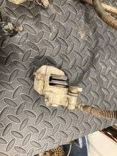 Load image into Gallery viewer, 1987-1999 Yamaha Warrior YFM 350 Front Brake Calipers Master Cylinders
