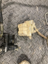 Load image into Gallery viewer, 1987-1999 Yamaha Warrior YFM 350 Front Brake Calipers Master Cylinders
