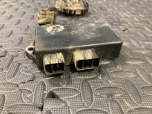Load image into Gallery viewer, 97-01 1998 Warrior 350 OEM CDI Electrical Computer ECU Unit 3GD-85540-40-00 rect
