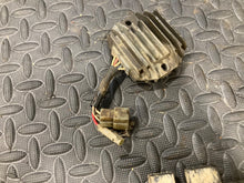 Load image into Gallery viewer, 97-01 1998 Warrior 350 OEM CDI Electrical Computer ECU Unit 3GD-85540-40-00 rect
