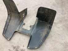 Load image into Gallery viewer, 1999 2000 2001 Yamaha YFM350X YFM350 YFM 350 X Warrior OEM Front Fender Plastic
