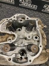 Load image into Gallery viewer, 1999 - 2007 Honda Trx400ex Cylinder Head Valves 12200-KCY-670
